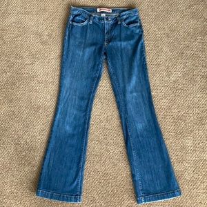 Gap Long and Lean blue jeans. Size 8L. Flare leg. Excellent condition
